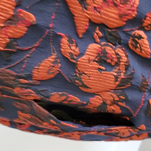 Vince Camuto floral Jacquard fit & flare dress navy/red size 12 Pockets NWOT - Picture 4 of 7